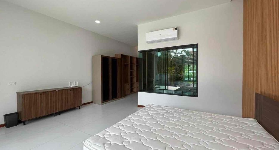 Villa en alquiler de 5 habitaciones en Bang Lamung, Chonburi