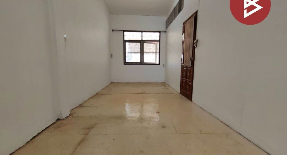 Gewerbefläche zum Kauf mit 3 Zimmer in Bangkok Yai, Bangkok