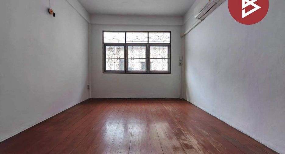 Gewerbefläche zum Kauf mit 3 Zimmer in Bangkok Yai, Bangkok