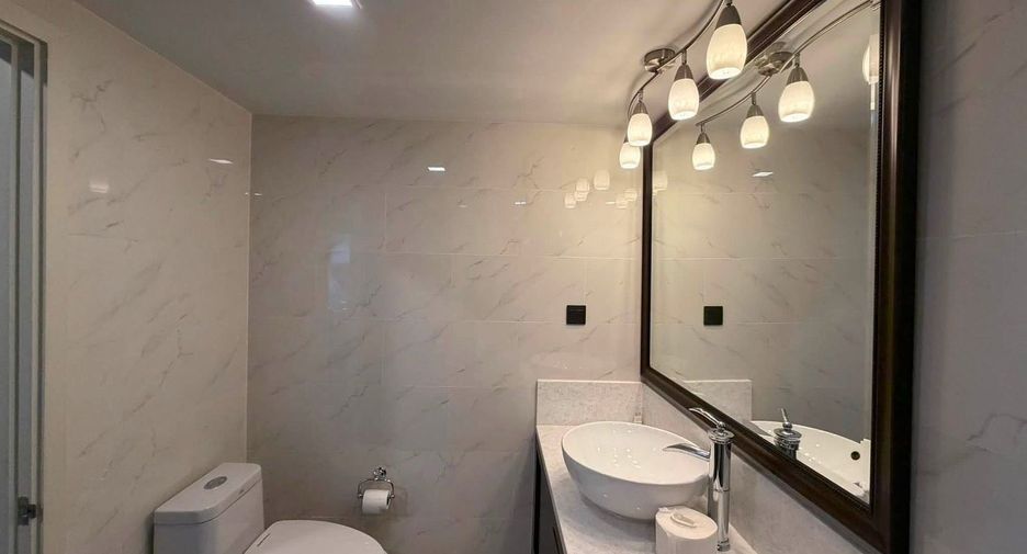 For rent and for sale 3 bedrooms condo in Yan Nawa, Bangkok