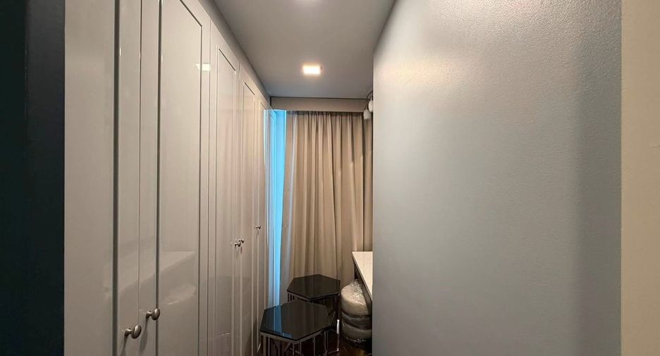 For rent and for sale 3 bedrooms condo in Yan Nawa, Bangkok