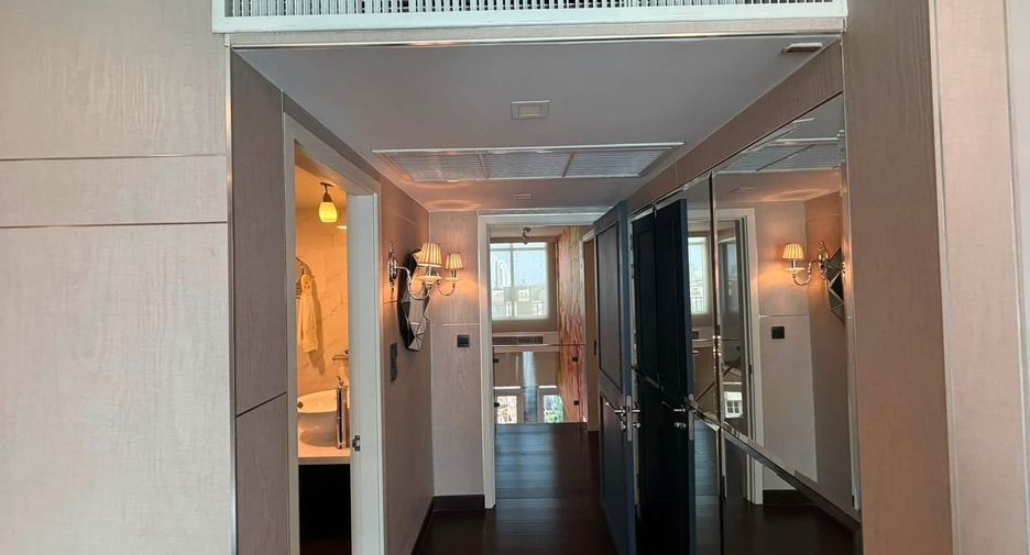 For rent and for sale 3 bedrooms condo in Yan Nawa, Bangkok