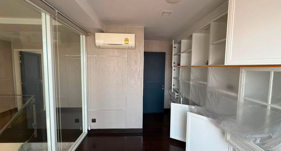 For rent and for sale 3 bedrooms condo in Yan Nawa, Bangkok