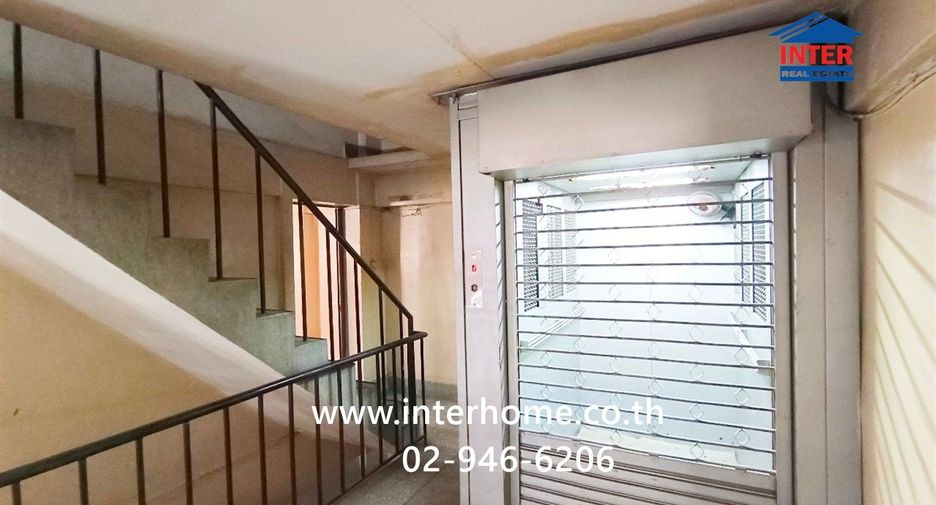 For sale 5 ベッドルーム retail Space in Bang Rak, Bangkok