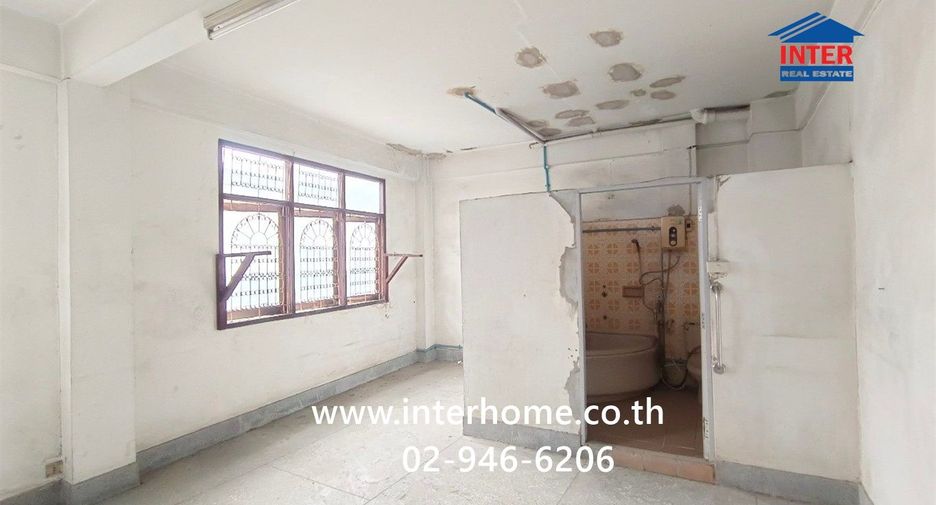 For sale 5 ベッドルーム retail Space in Bang Rak, Bangkok
