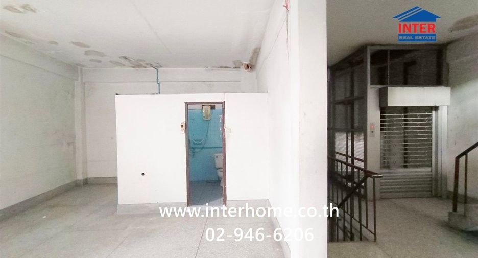 For sale 5 ベッドルーム retail Space in Bang Rak, Bangkok