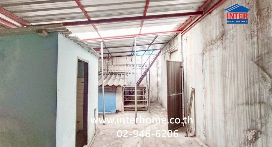 For sale 5 ベッドルーム retail Space in Bang Rak, Bangkok