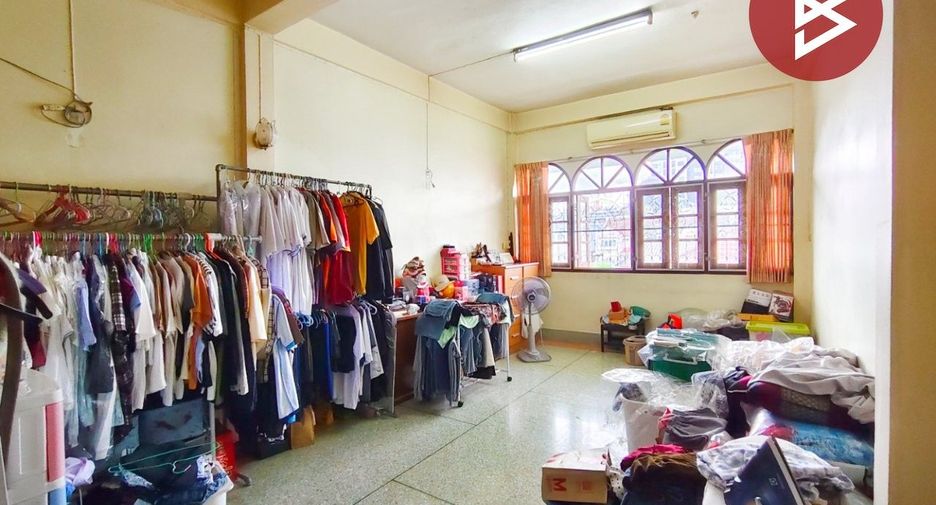 For sale 2 ベッドルーム retail Space in Khlong San, Bangkok