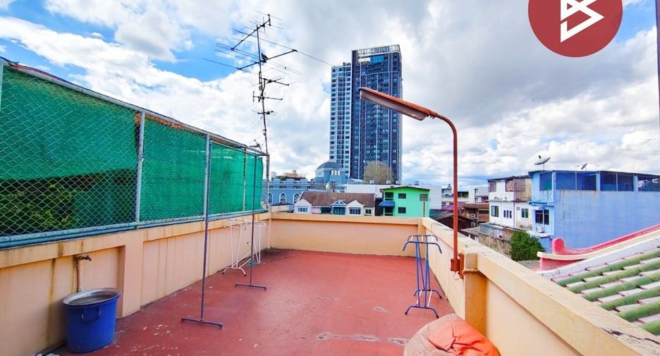 For sale 2 ベッドルーム retail Space in Khlong San, Bangkok