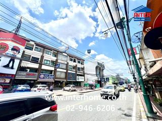 出售 4 卧室 商业空间 在 Thon Buri, 曼谷