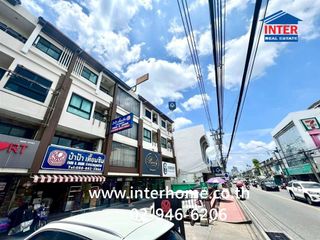出售 4 卧室 商业空间 在 Thon Buri, 曼谷
