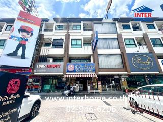 出售 4 卧室 商业空间 在 Thon Buri, 曼谷