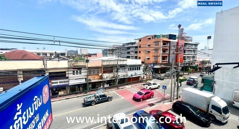 出售 4 卧室 商业空间 在 Thon Buri, 曼谷