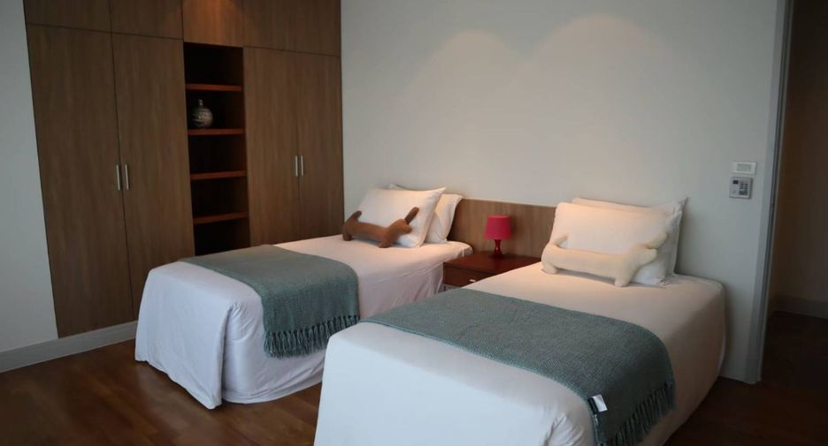 Wohnung zur Miete mit 3 Zimmer in Pathum Wan, Bangkok