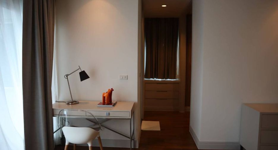 Wohnung zur Miete mit 3 Zimmer in Pathum Wan, Bangkok