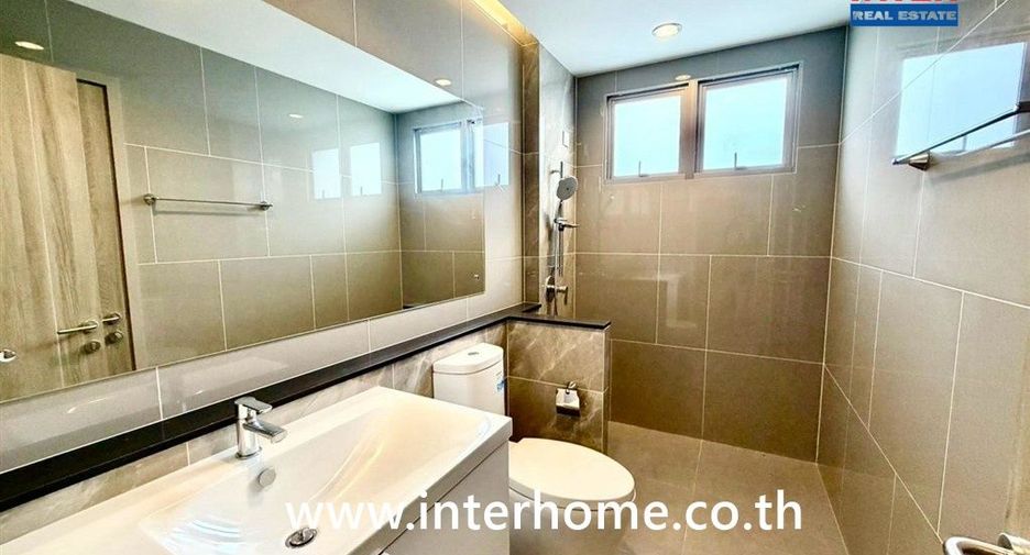 For sale 4 bedrooms house in Pak Kret, Nonthaburi
