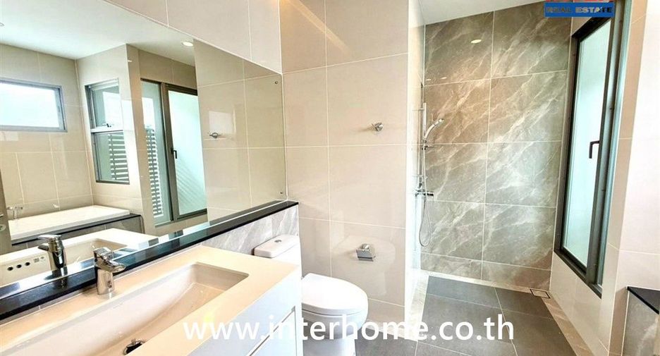 For sale 4 bedrooms house in Pak Kret, Nonthaburi