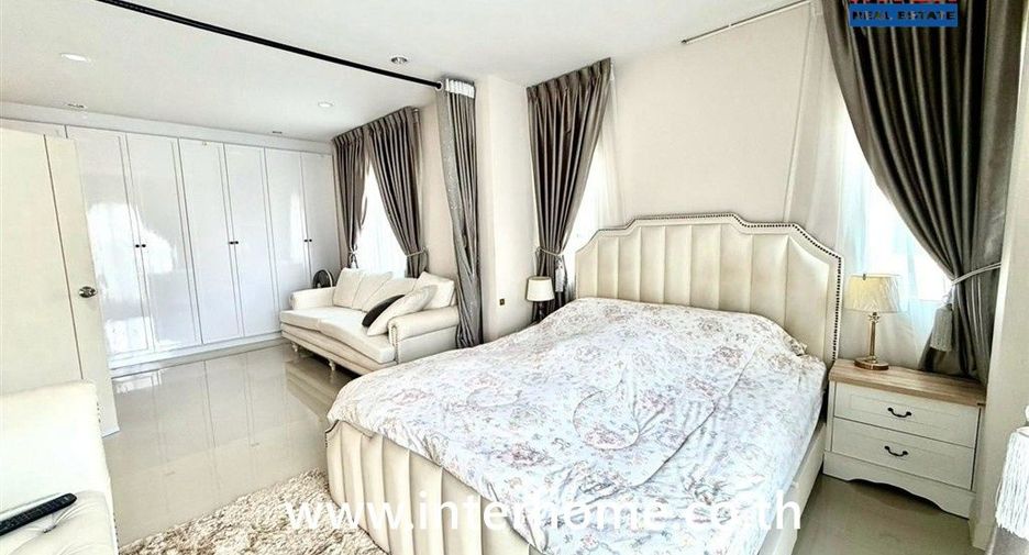 For sale 3 ベッドルーム house in Saphan Sung, Bangkok