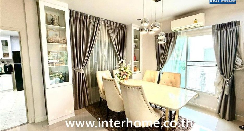 For sale 3 ベッドルーム house in Saphan Sung, Bangkok