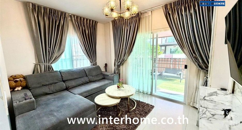 For sale 3 ベッドルーム house in Saphan Sung, Bangkok