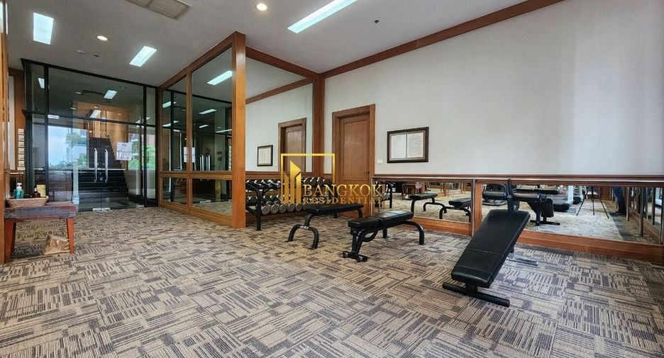 For rent 2 bedrooms condo in Pathum Wan, Bangkok