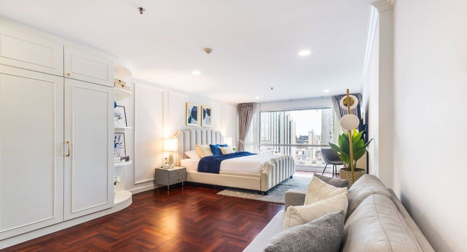 For rent 3 bedrooms condo in Watthana, Bangkok