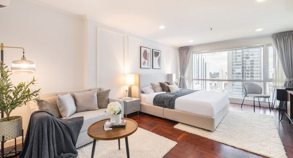 For rent 3 bedrooms condo in Watthana, Bangkok