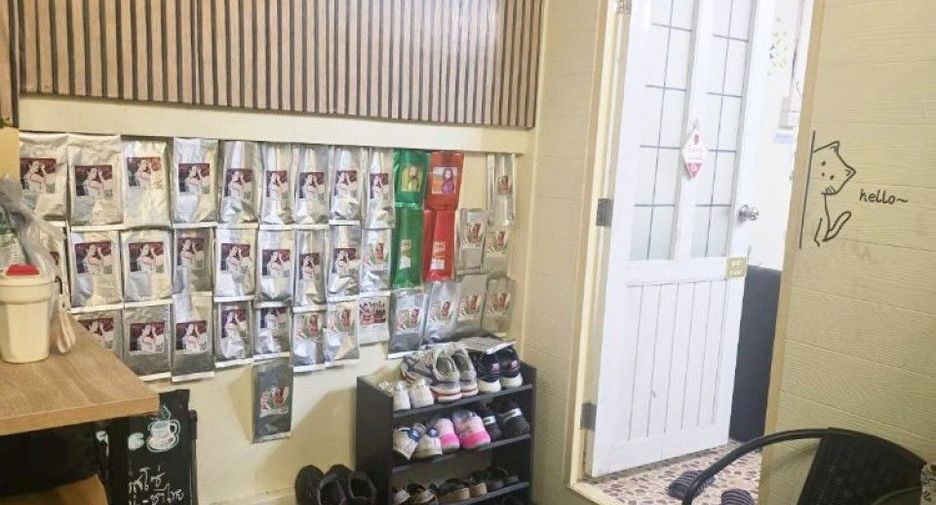 For sale 4 bedrooms retail Space in Si Racha, Chonburi