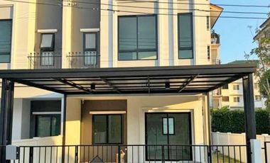 For sale 2 bedrooms townhouse in Bang Phli, Samut Prakan