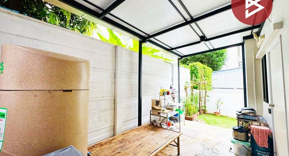 For sale 2 bedrooms townhouse in Bang Phli, Samut Prakan