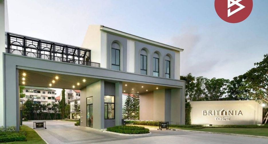 For sale 2 bedrooms townhouse in Bang Phli, Samut Prakan