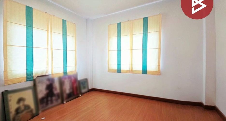 Haus zum Kauf mit 4 Zimmer in Nong Chok, Bangkok