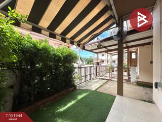 For sale 4 ベッドルーム townhouse in Mueang Samut Sakhon, Samut Sakhon