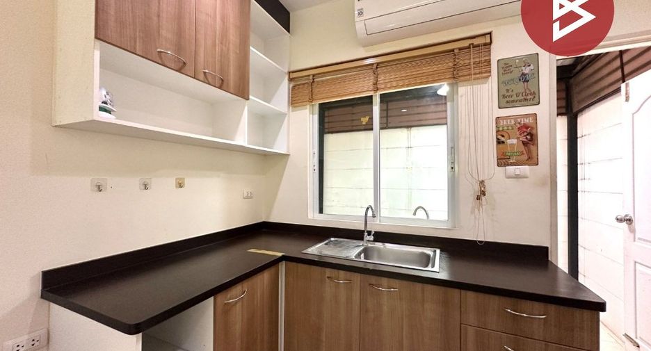 À vendre 4 chambres maison de ville à Mueang Samut Sakhon, Samut Sakhon