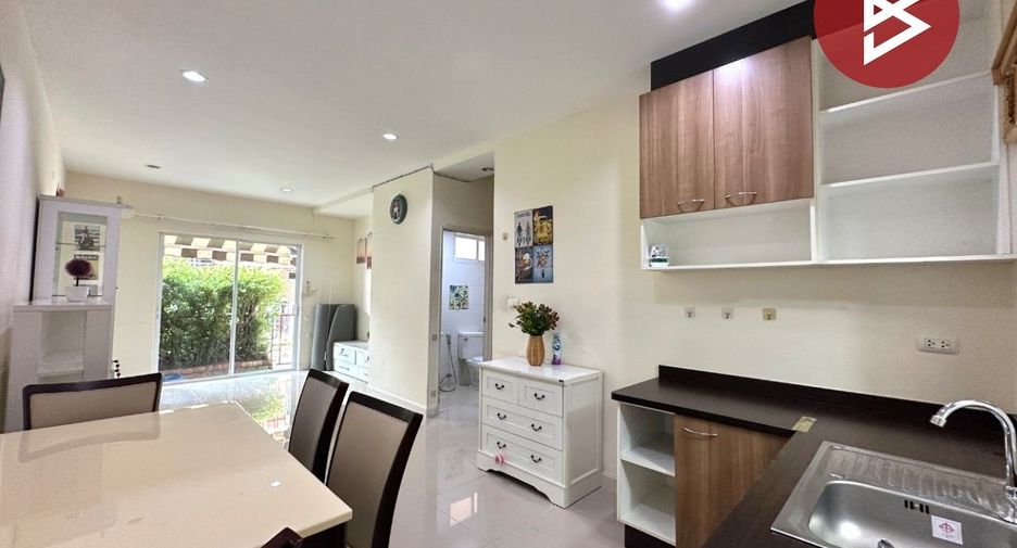 À vendre 4 chambres maison de ville à Mueang Samut Sakhon, Samut Sakhon