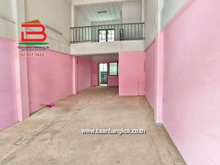出售 6 卧室 商业空间 在 Lam Luk Ka, Pathum Thani