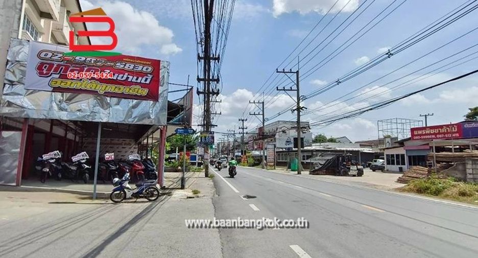 出售 6 卧室 商业空间 在 Lam Luk Ka, Pathum Thani