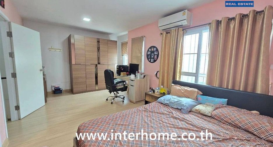 For sale 3 bedrooms townhouse in Bang Phli, Samut Prakan