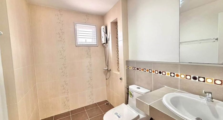 For sale 3 bedrooms house in Mueang Chon Buri, Chonburi