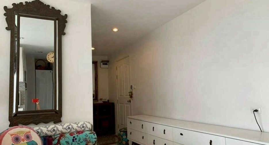 For rent 2 bedrooms condo in Bang Na, Bangkok