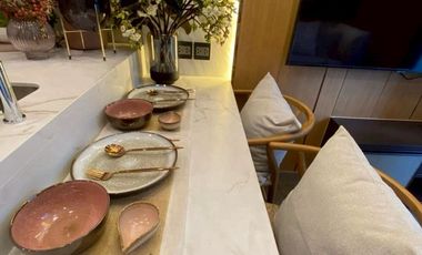 For rent and for sale 1 bed condo in Watthana, Bangkok