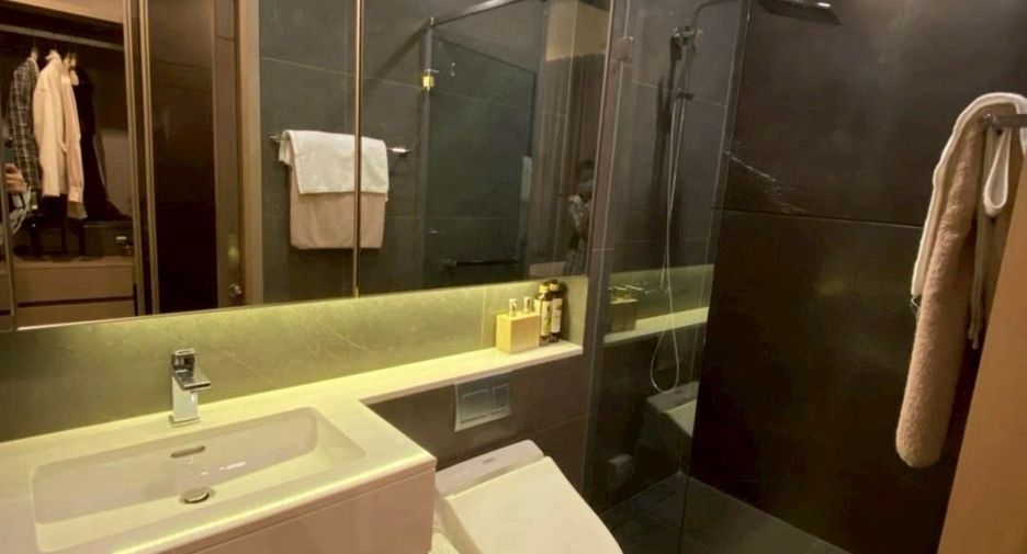 For rent and for sale 1 bed condo in Watthana, Bangkok