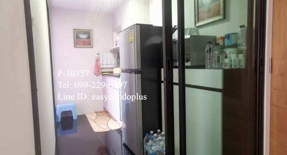 For sale 2 bedrooms condo in Huai Khwang, Bangkok
