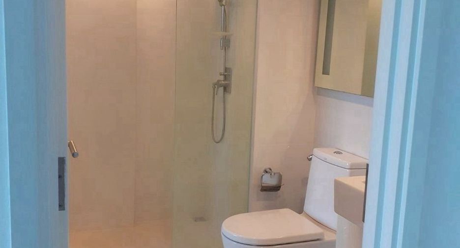 For rent and for sale 1 bed condo in Sathon, Bangkok