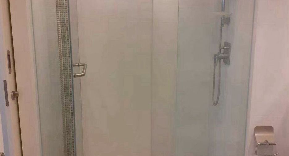 For rent and for sale 1 bed condo in Sathon, Bangkok