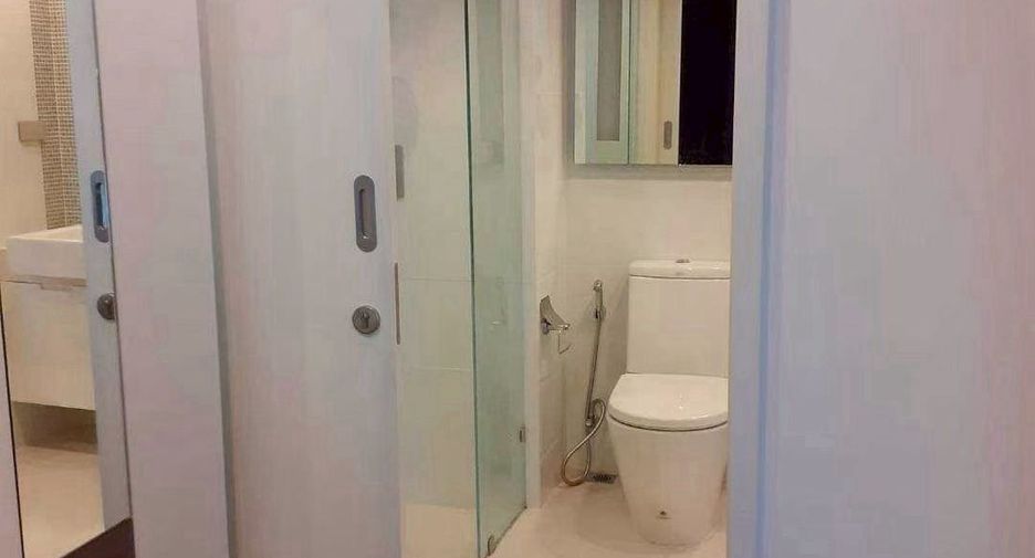 For rent and for sale 1 bed condo in Sathon, Bangkok