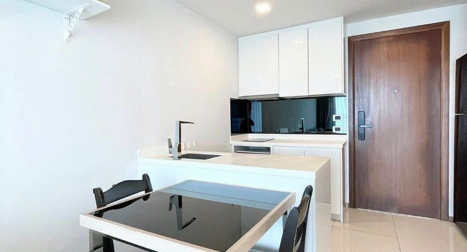 Wohnung zur Miete mit 1 Zimmer in Bang Lamung, Chonburi