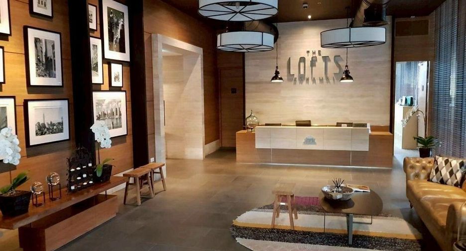 For sale 1 bed condo in Khlong Toei, Bangkok