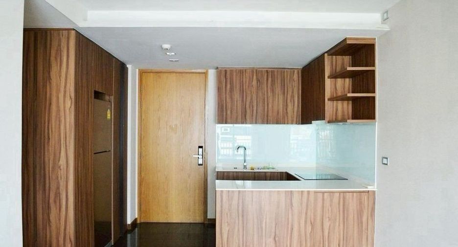 À louer 2 chambres condo à Watthana, Bangkok