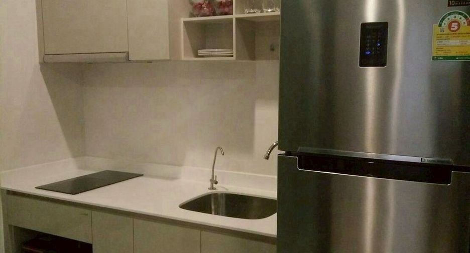 For rent 2 ベッドルーム condo in Watthana, Bangkok